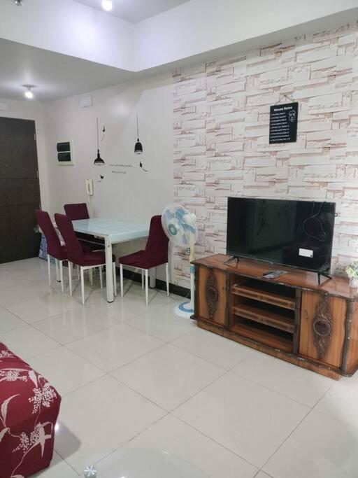 Cubao Manhattan Heights, Unit 8Bc Tower B, 1 Br Μανίλα Εξωτερικό φωτογραφία